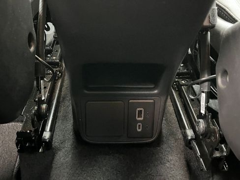 Used 2025 Buick Encore GX Preferred image 23