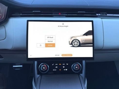 Certified 2023 Land Rover Range Rover SE image 20