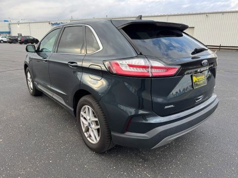 Used 2022 Ford Edge SEL image 3