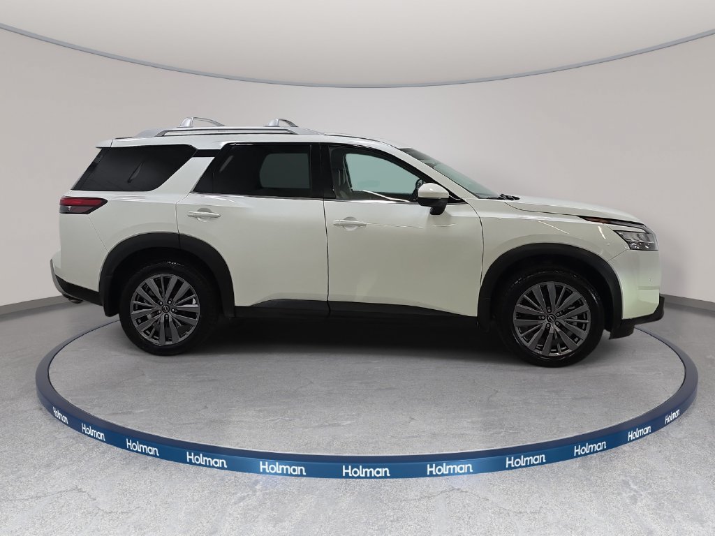 Used 2024 Nissan Pathfinder SL w/ SL Premium Package AWD/4WD image 5