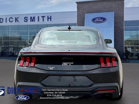 Used 2024 Ford Mustang GT RWD image 5