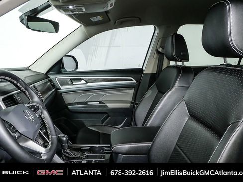 Used 2023 Volkswagen Atlas SE image 5