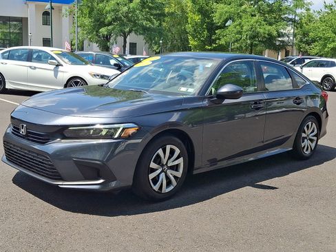 Used 2023 Honda Civic LX image 3