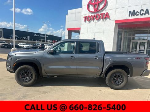 Used 2026 Nissan Frontier PRO-4X AWD/4WD image 12