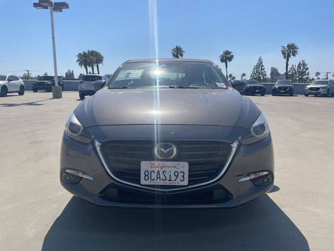 Used 2018 MAZDA MAZDA3 Grand Touring w/ Premium Equipment Package FWD image 6