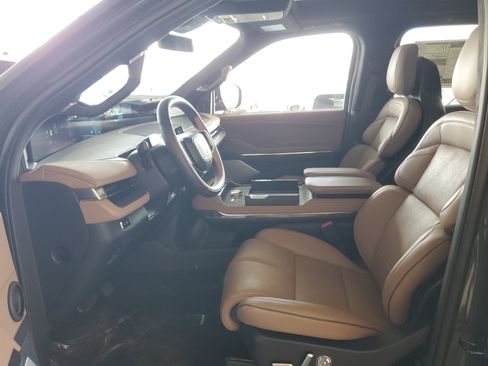 New 2026 Lincoln Navigator Black Label AWD/4WD image 12