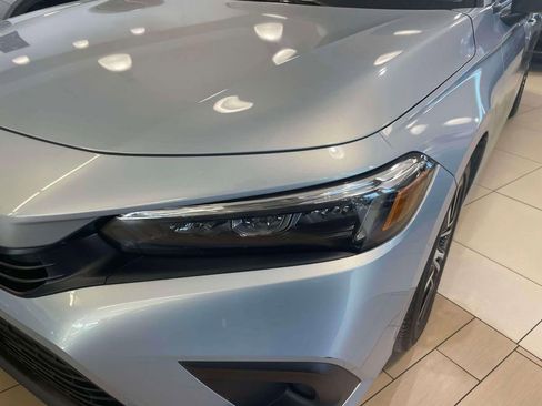 Certified 2023 Honda Civic EX image 6