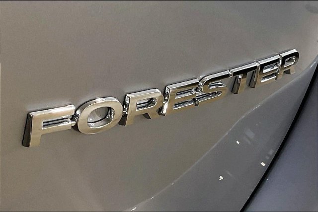Used 2024 Subaru Forester Premium AWD/4WD image 8