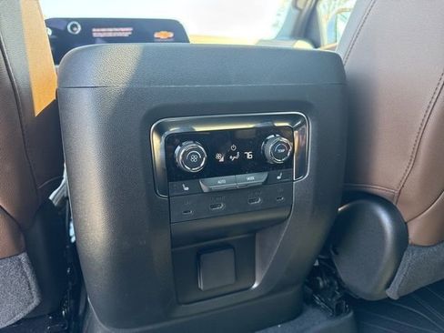 New 2026 Chevrolet Suburban High Country AWD/4WD image 26