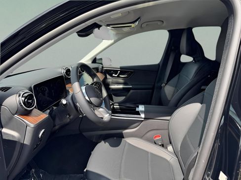 Certified 2025 Mercedes-Benz GLC 350e 4MATIC image 8