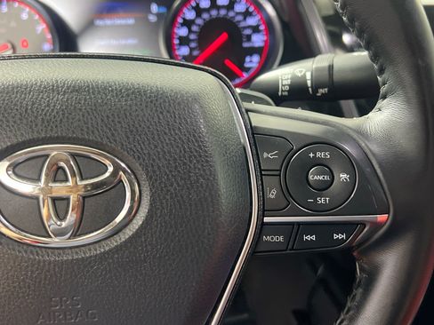 Used 2020 Toyota Camry XSE FWD image 16