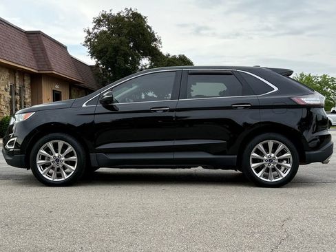 Used 2017 Ford Edge Titanium w/ Equipment Group 301A FWD image 2