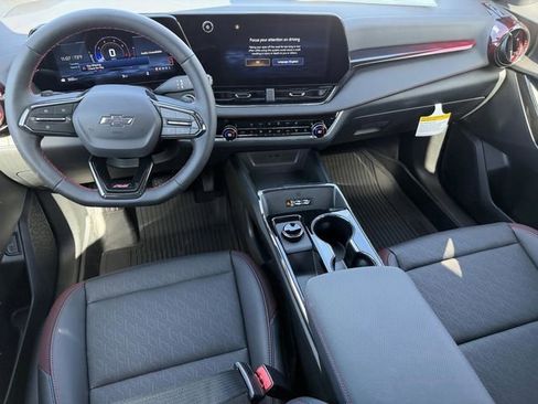 New 2026 Chevrolet Equinox RS FWD image 16