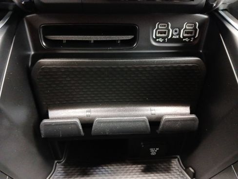 Used 2023 RAM 1500 Lone Star AWD/4WD image 6