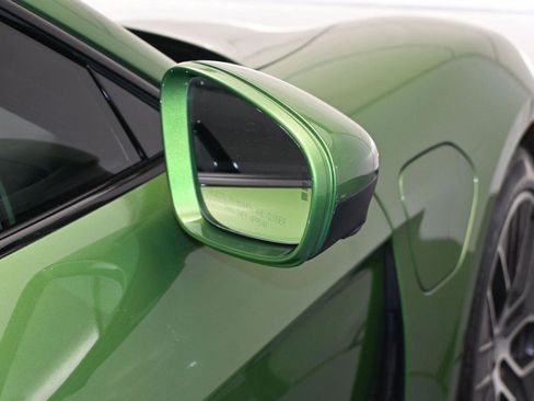 Used 2020 Porsche Taycan 4S image 25