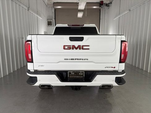 Used 2022 GMC Sierra 1500 AT4 w/ AT4 Premium Package image 6