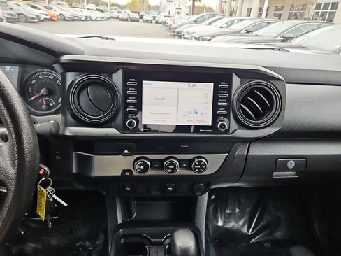 Used 2022 Toyota Tacoma SR5 image 15