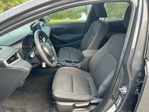 Used 2024 Toyota Corolla LE image 14