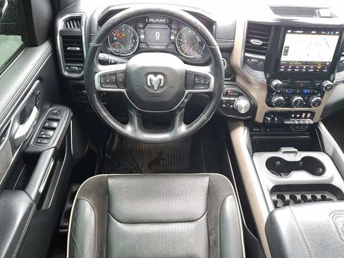 Used 2019 RAM 1500 Laramie AWD/4WD image 11
