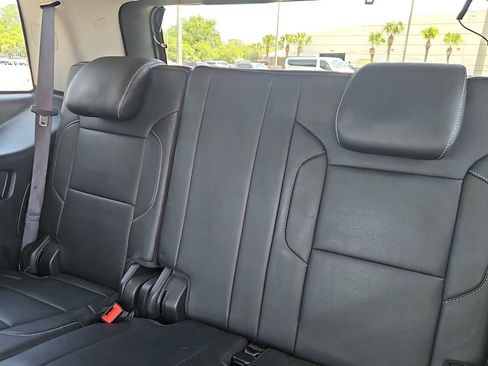 Used 2019 GMC Yukon SLT w/ Open Road Package AWD/4WD image 27