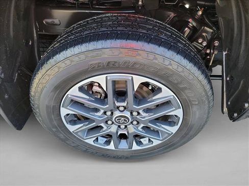 Used 2024 Toyota Tundra Limited w/ Power Package AWD/4WD image 11