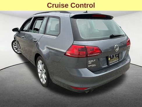 Used 2016 Volkswagen Golf SE image 10