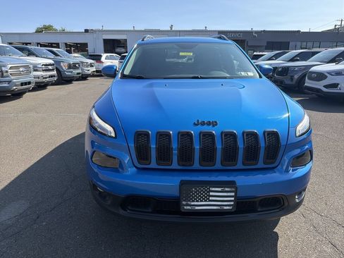Used 2018 Jeep Cherokee Limited w/ High Altitude Package AWD/4WD image 8