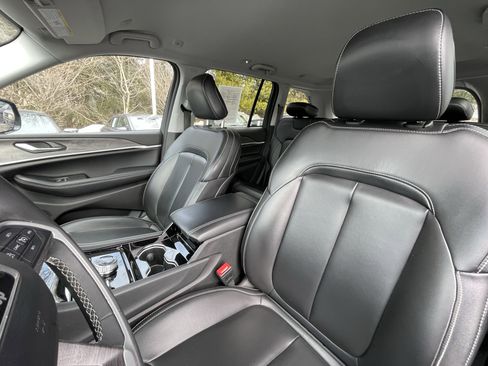 Used 2023 Jeep Grand Cherokee Limited image 9