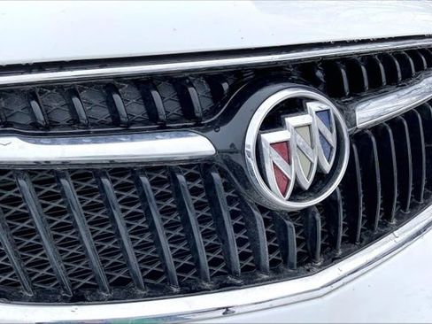 Used 2018 Buick Encore Preferred image 5