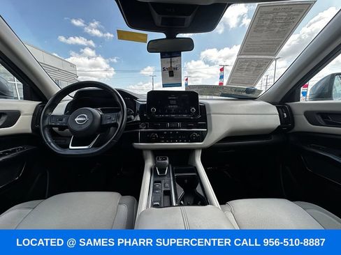 Used 2024 Nissan Pathfinder SV FWD image 10
