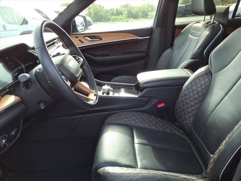Certified 2023 Jeep Grand Cherokee Summit AWD/4WD image 9