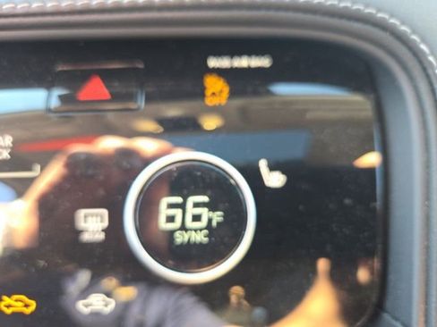 Used 2023 INFINITI QX60 Luxe image 30