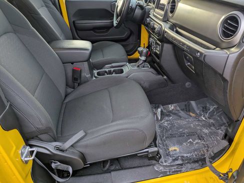 Used 2020 Jeep Wrangler Sport image 16