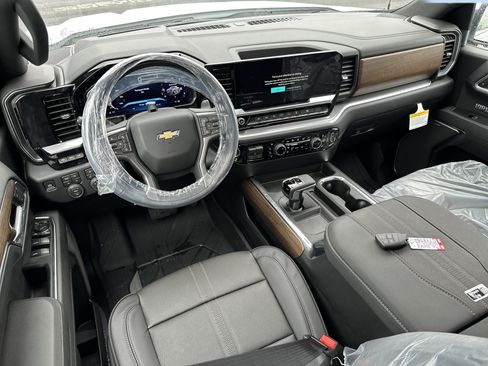 New 2026 Chevrolet Silverado 1500 High Country AWD/4WD image 8