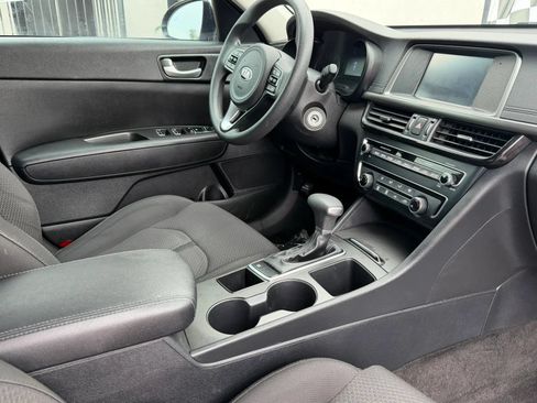 Used 2018 Kia Optima LX FWD image 8