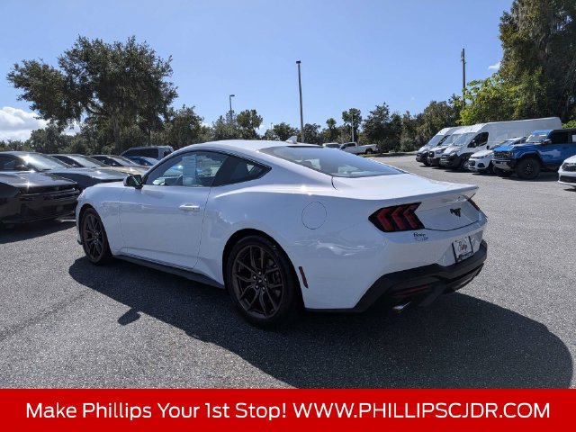 Used 2026 Ford Mustang Premium RWD image 5
