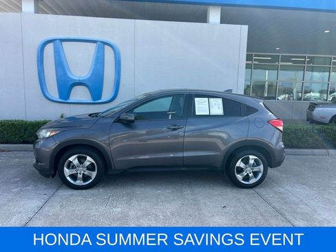Used 2017 Honda HR-V EX image 5
