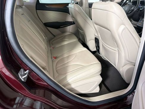 Used 2019 Lincoln MKC Select w/ Select Plus Package image 16