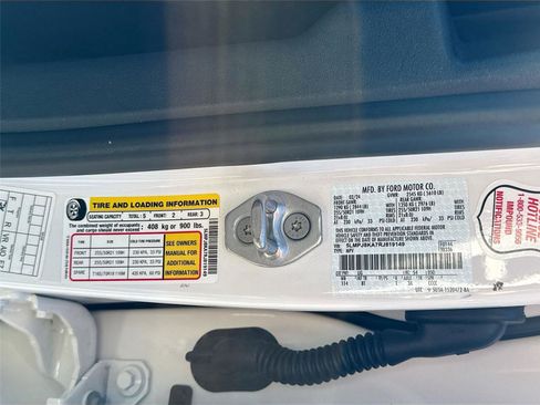 Used 2024 Lincoln Nautilus Reserve image 32