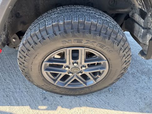 Used 2024 Jeep Wrangler Unlimited Sport AWD/4WD image 7