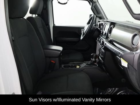 Used 2018 Jeep Wrangler Unlimited Sport S AWD/4WD image 16