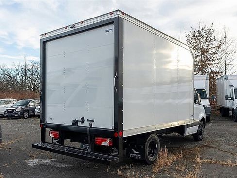 New 2024 Mercedes-Benz Sprinter 4500 image 4