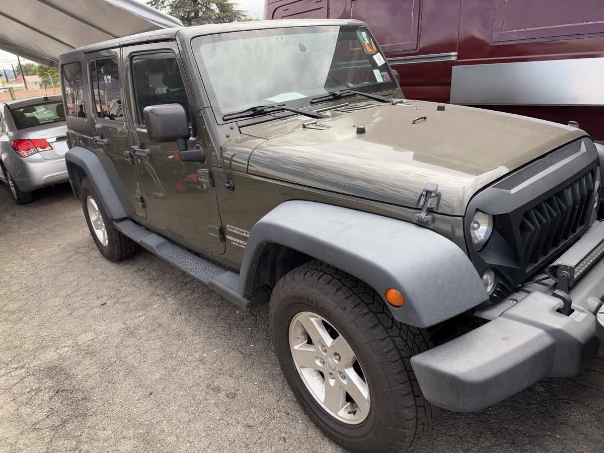 Used 2015 Jeep Wrangler Unlimited Sport w/ Quick Order Package 24S AWD/4WD image 1
