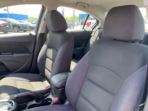 Used 2013 Chevrolet Cruze LT FWD image 9