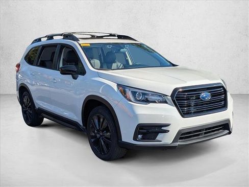 Used 2022 Subaru Ascent Onyx Edition image 3