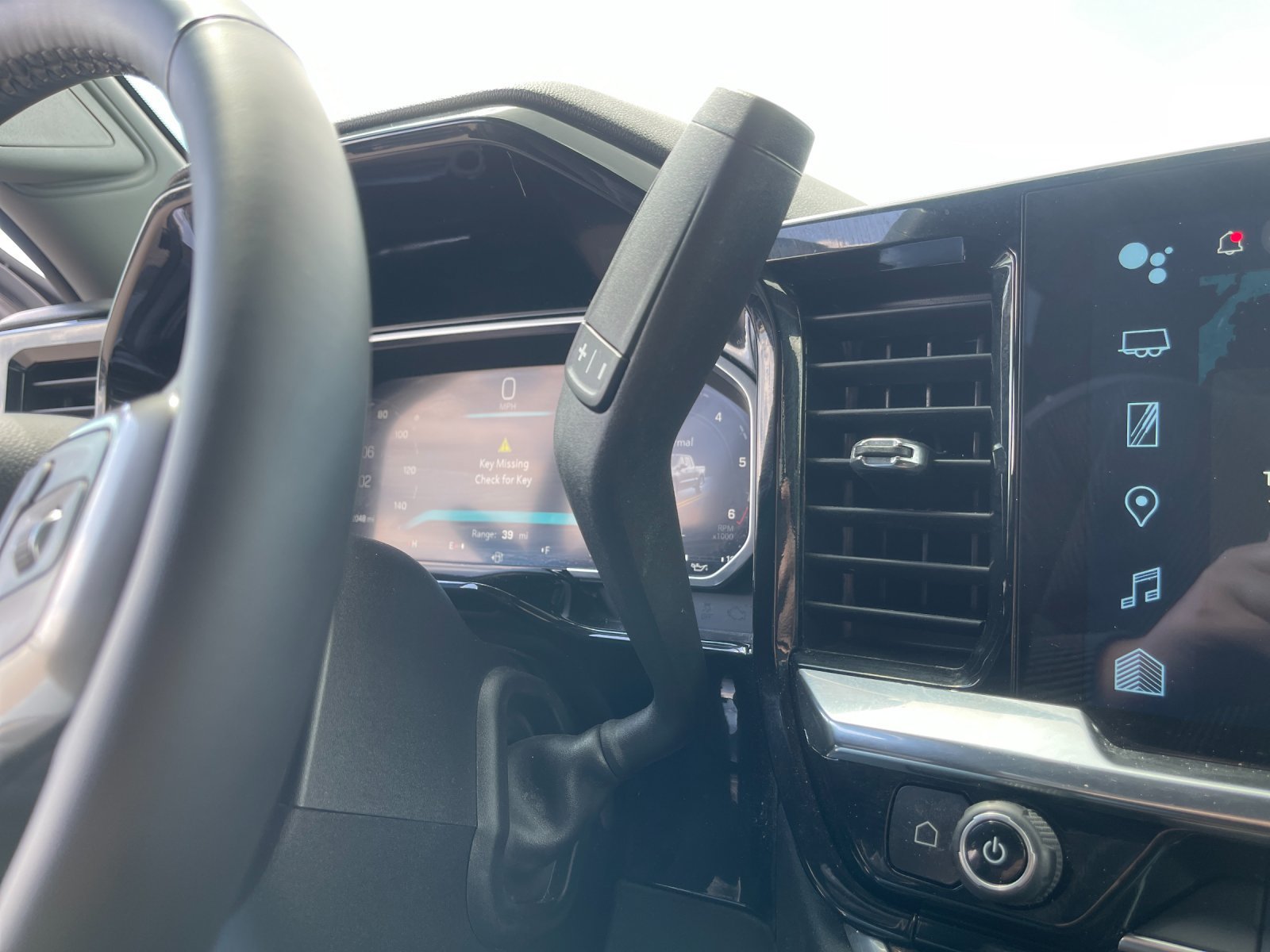 Used 2026 Chevrolet Silverado 1500 LT RWD image 24