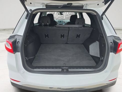 Used 2018 Chevrolet Equinox LT FWD image 12