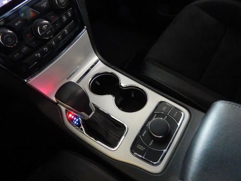 Used 2020 Jeep Grand Cherokee SRT w/ Trailer Tow Group IV AWD/4WD image 27