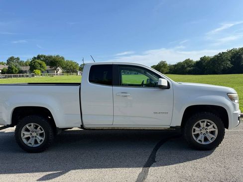 Used 2020 Chevrolet Colorado LT w/ Safety Package RWD image 1