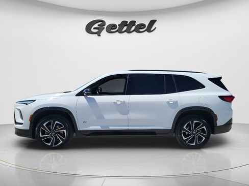 Used 2025 Buick Enclave Sport Touring image 8